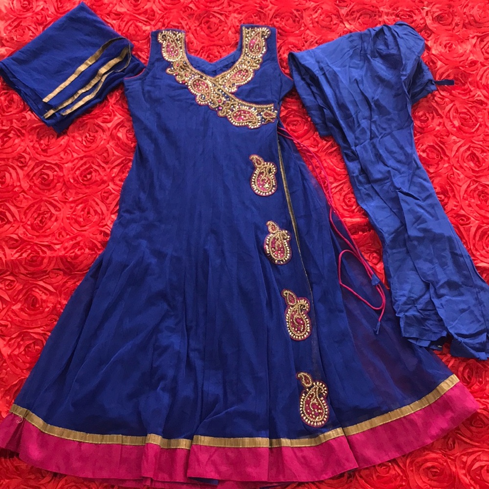 Salwar Punjabi Indian Party Suit – Size 36